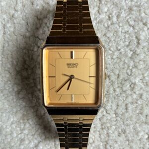 Rare vintage Seiko 6431-5120 quartz men’s gold plated analog watch